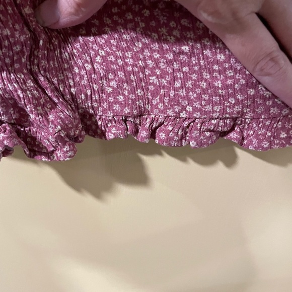 Chic Maroon Floral Mini Dress with Puff Sleeves - Picture 5 of 7